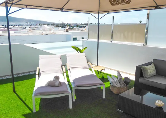 Apartamentos Mares De Lava - Playa Blanca