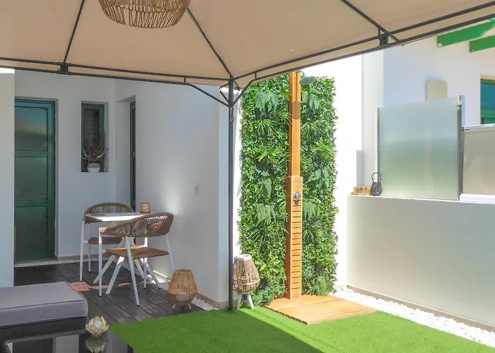 Apartamentos Mares De Lava - Playa Blanca
